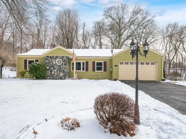 983 Naugatuck Avenue, Milford, CT 06461