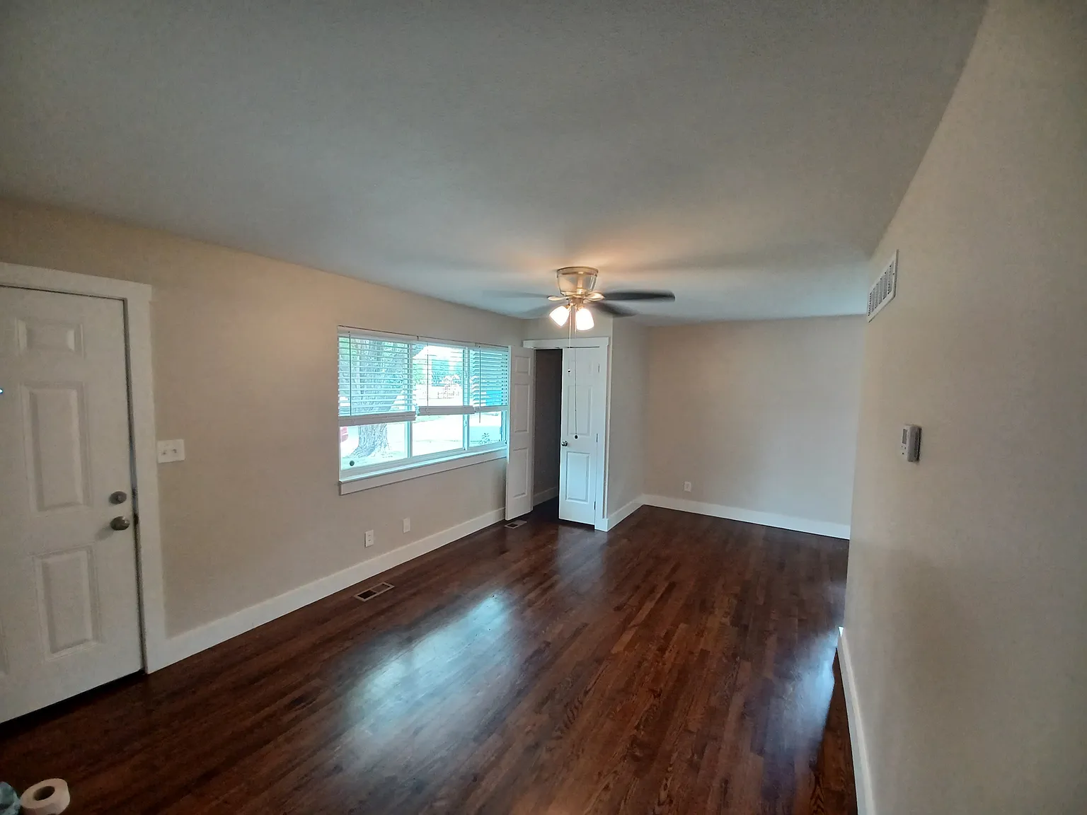 1 bed, 800 sqft, $1,250 — Photo 2