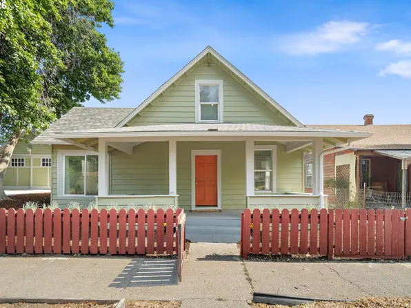 309 W 7th St, The Dalles, OR 97058
