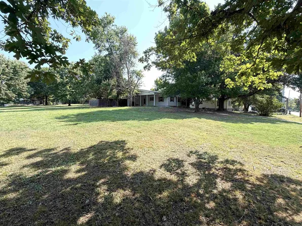 404 Deridder Ave, Mena, AR 71953