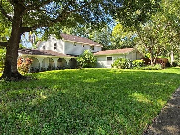 2nd image of 13311 Golf Crest Cir