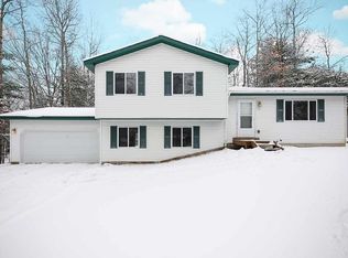 2791 Fashion Ave, Interlochen, MI 49643