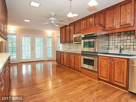 4th image of 6193 Squirrel Nest Ln