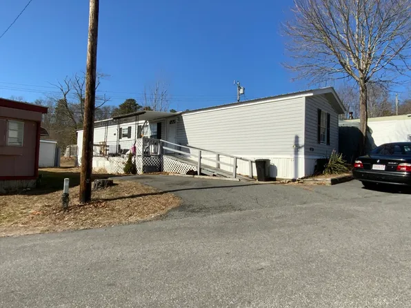 40 Patriot Cir, Plymouth, MA 02360