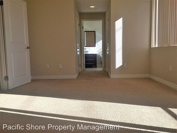 4th image of 16023 Vanowen St APT 7
