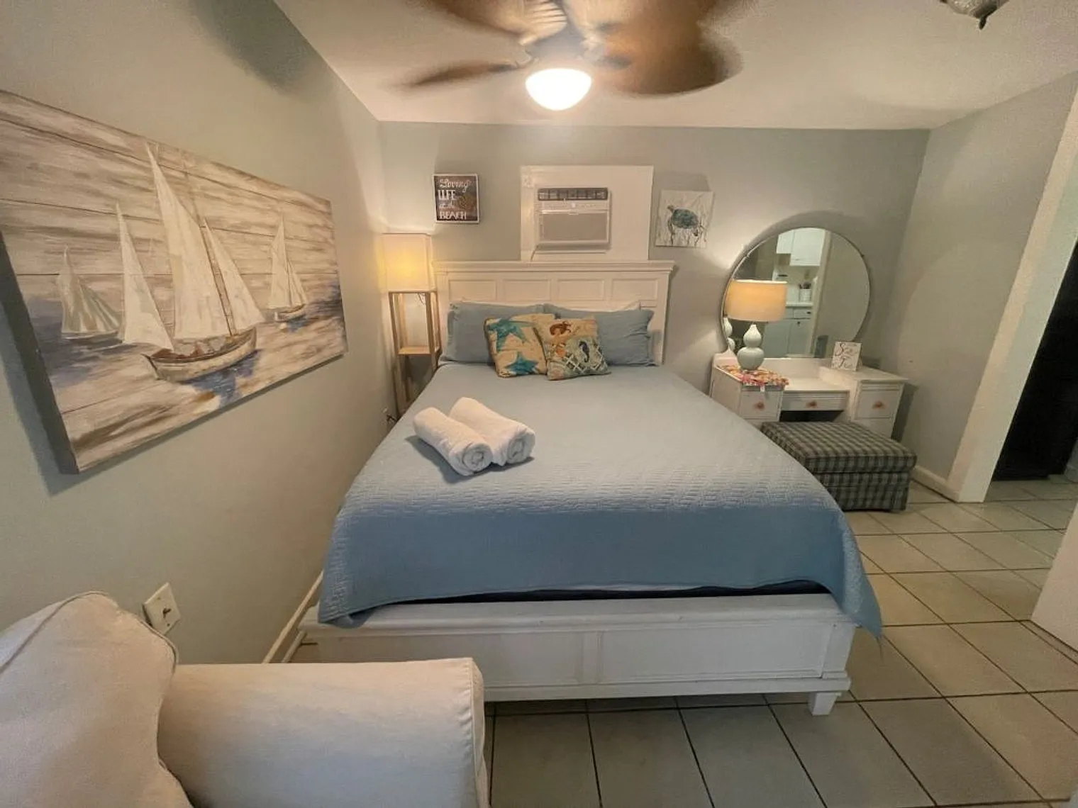 Studio, 1.0 bath, 355 sqft, $2,665 — Photo 2