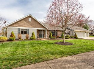 106 Windbrook Ct, Elyria, OH 44035