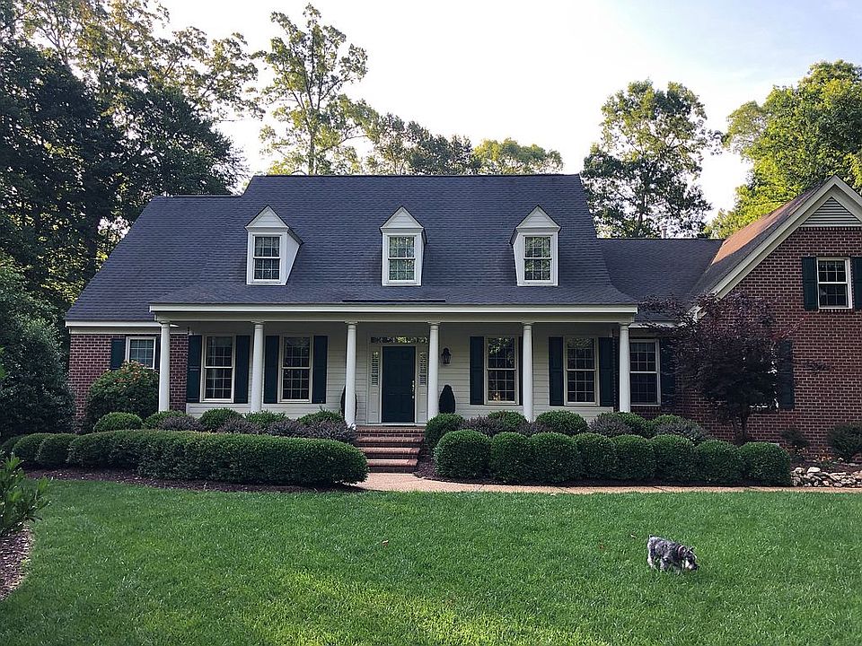 1st image of 308 Yorkshire Dr