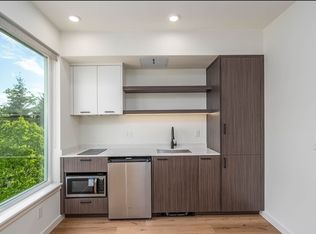 Graceland Apartments, Seattle, WA 98105