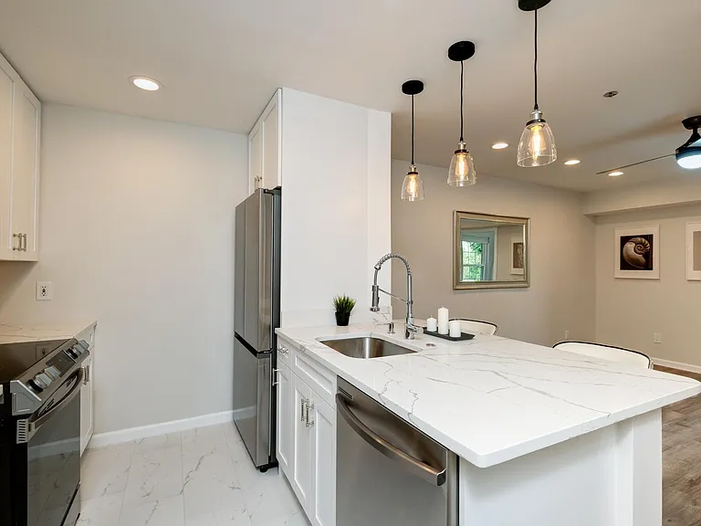 2227-3315 Wyndham Cir #2227 — Photo 6