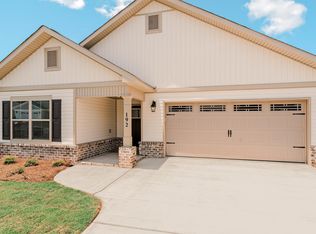 192 Red Tail Cir, Byron, GA 31008