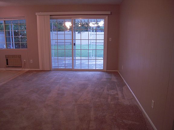 5th image of 1003 N Charter Dr