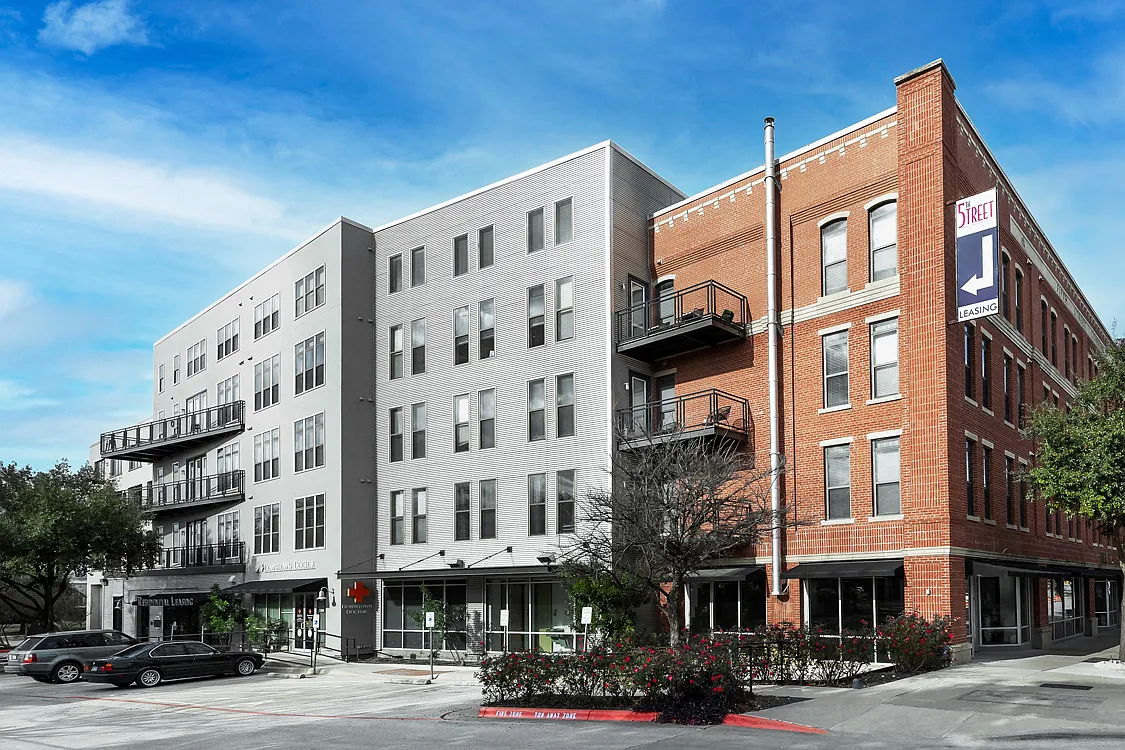 5th Street Commons — Photo 1