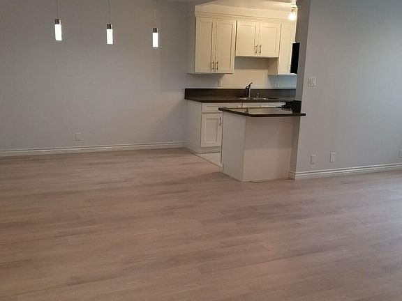 4th image of 7607 Norton Ave #33
