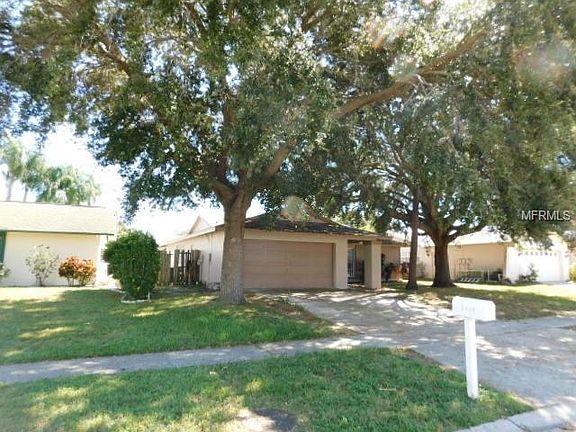 3rd image of 2449 Moore Haven Dr W