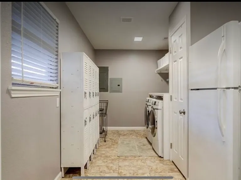 7218 Jalna St — Photo 13