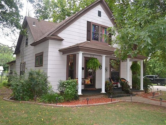 4th image of 810 W Kentucky Ave