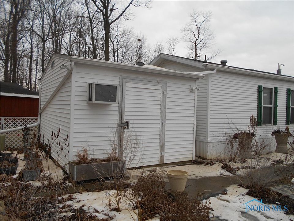 8261 Maplewood Dr Findlay OH Zillow