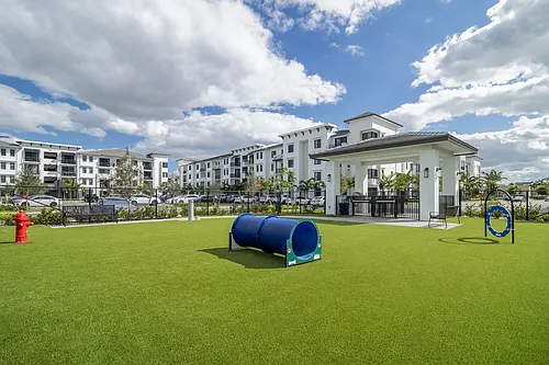 Vibe Residences Photo 1