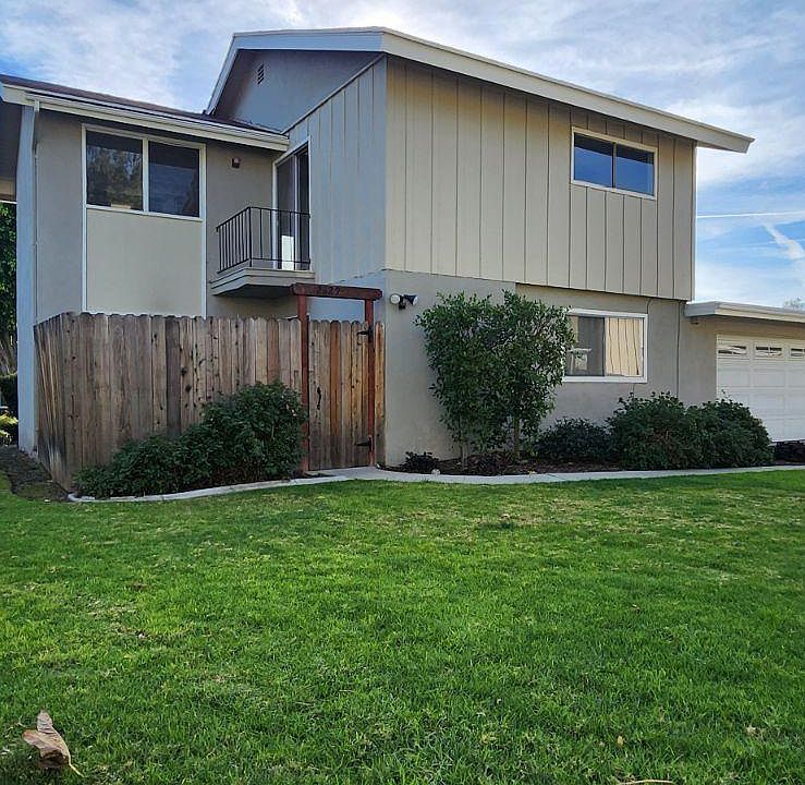 1st image of 2629 College Ln