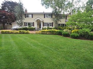 71 Maple Ave, Bethpage, NY 11714