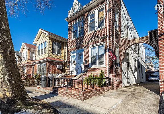 4th image of this home