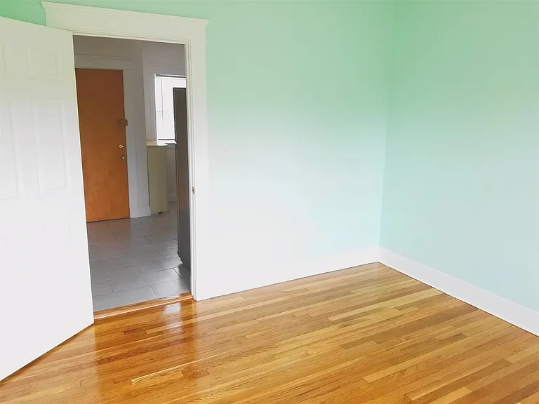 1500 Commonwealth Ave — Photo 11