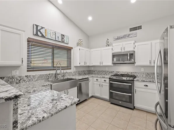 1405 Bugle Boy Dr, Henderson, NV 89014