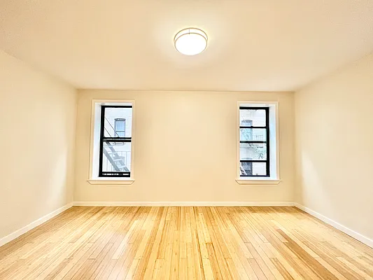 Rented by A&E Real Estate Management | media 9