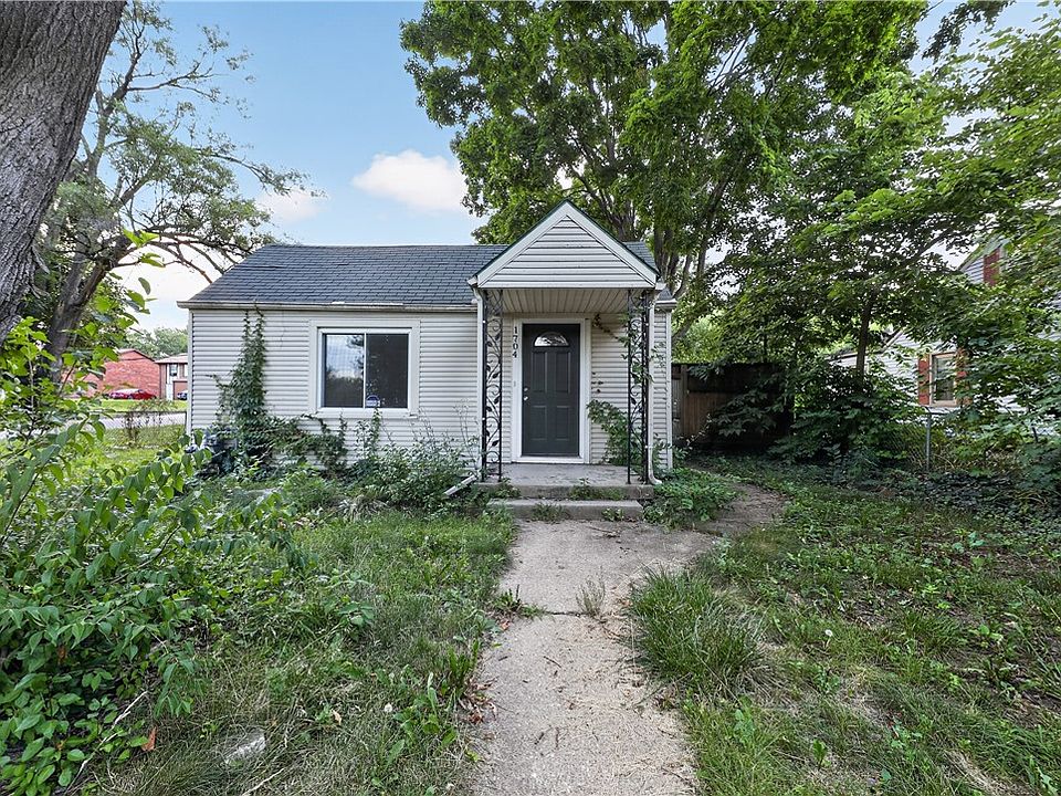 1st image of 1704 Wilbur Ave