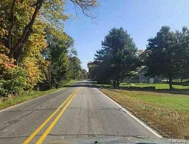 2nd image of 9980 Pulaski Rd