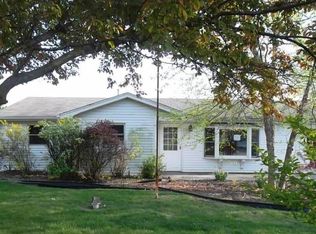 819 W Kent Ave, Crete, IL 60417