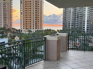 17555 Atlantic Blvd APT 807, Sunny Isles Beach, FL 33160
