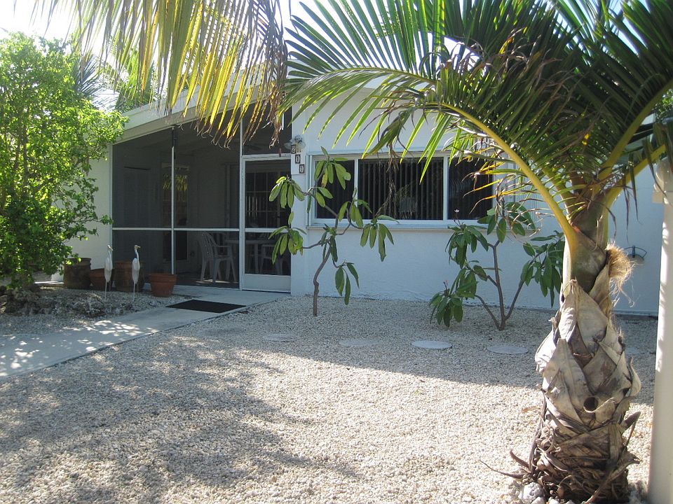 1st image of 211 S Coconut Palm Blvd