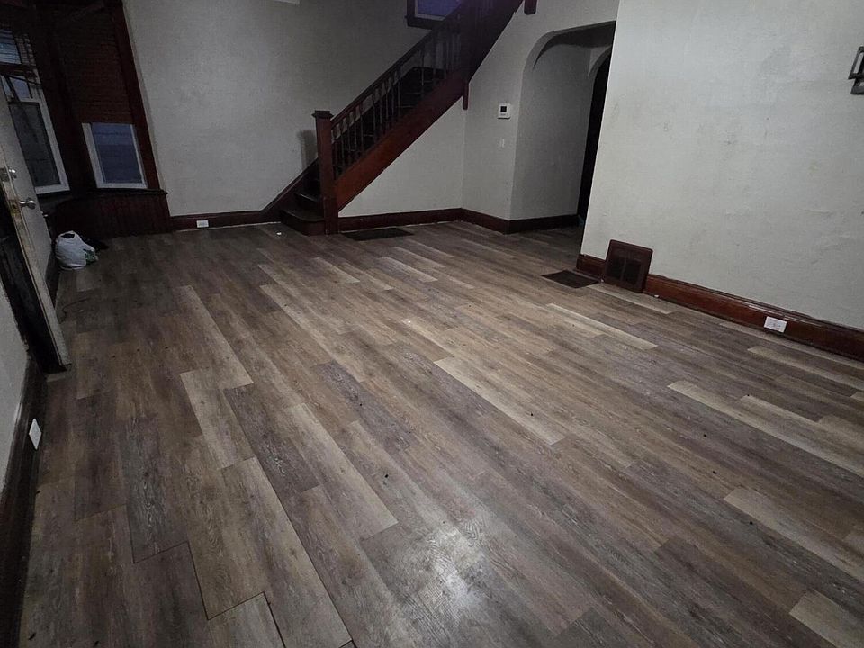 2nd image of 222 S Detroit Ave