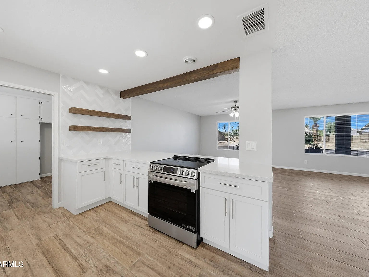 2 bed, 1829 sqft, $1,950 — Photo 4