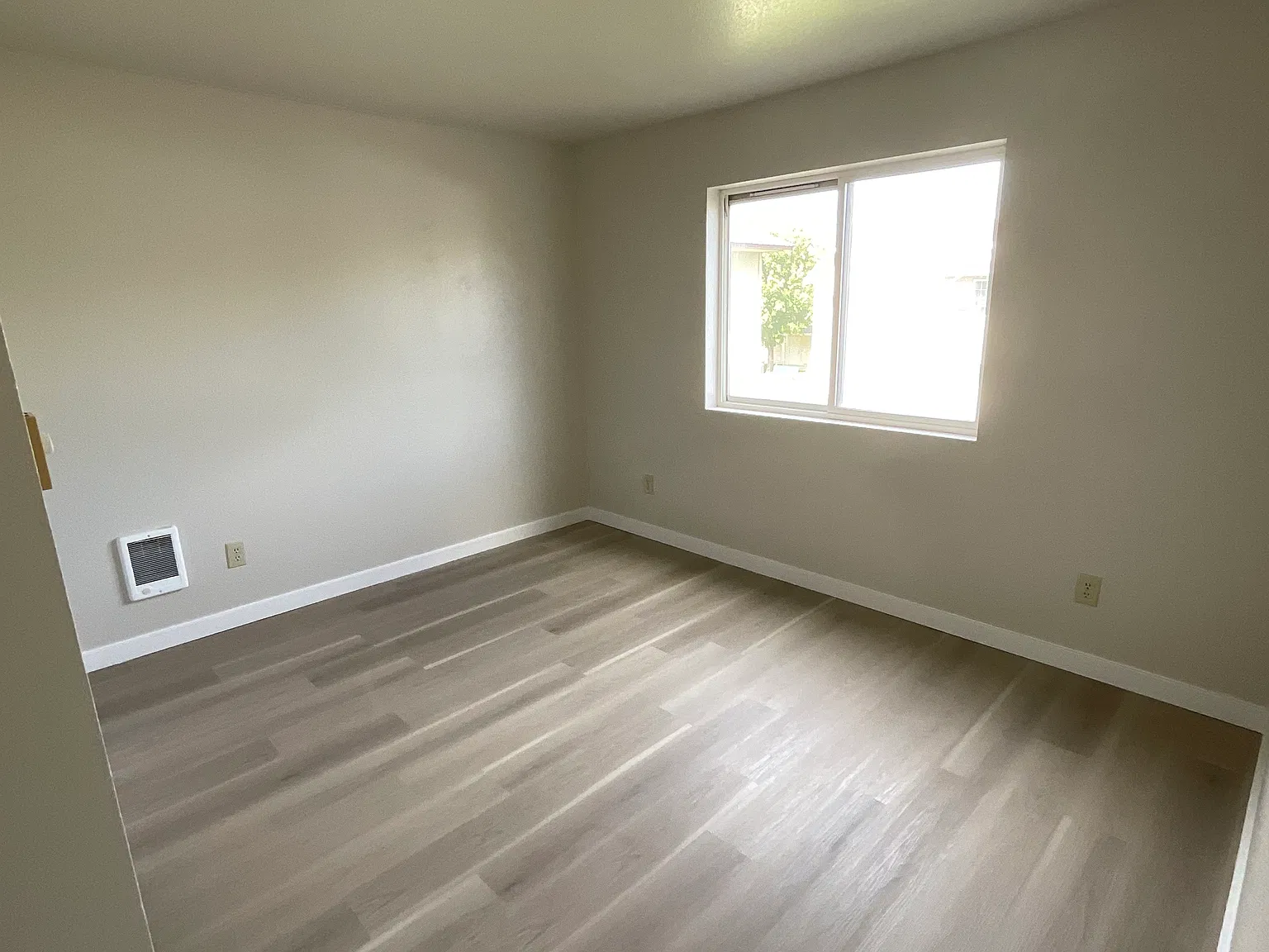 301 E 3rd St — Photo 3
