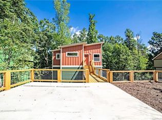 12 Crestwood Ln #3A, Candler, NC 28715