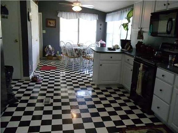 2nd image of 99 Glenview Dr