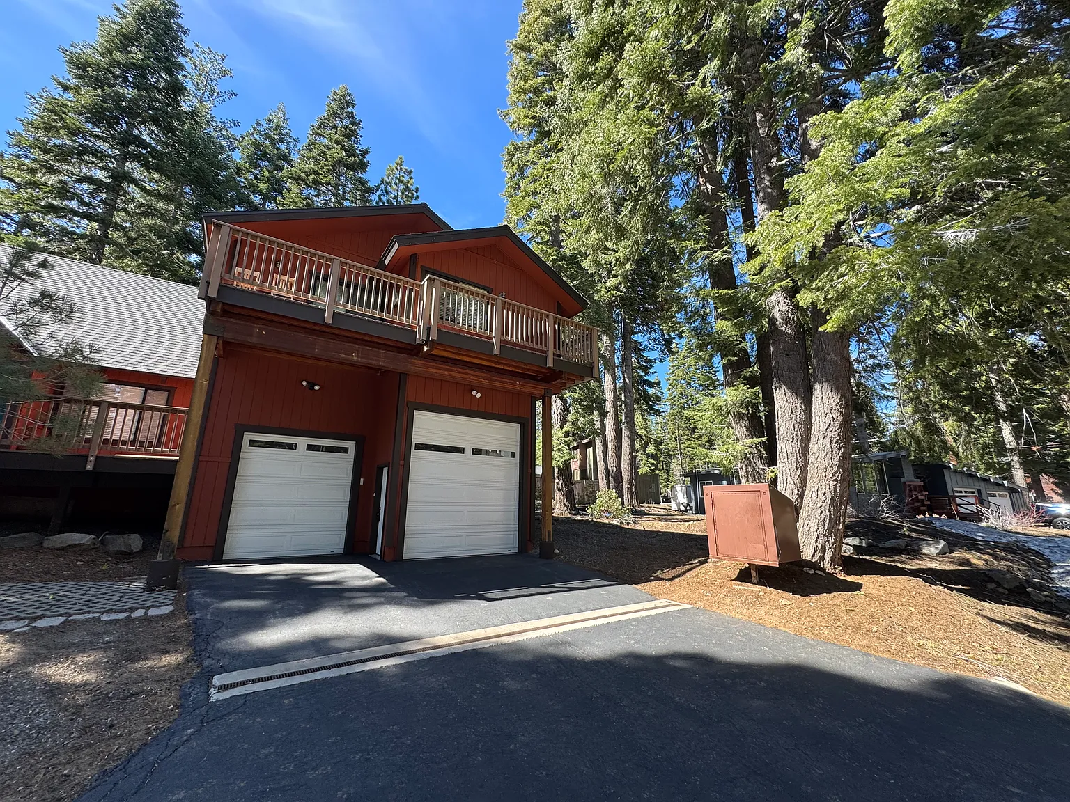 2 bed, 800 sqft, $3,500 — Photo 1