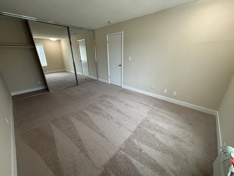 The Luxe Apartments — Photo 49