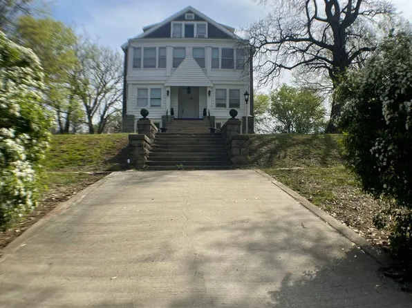 7085th, 708 S 5th St #301, Independence, KS 67301