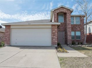 5213 Blue Quartz Rd, Fort Worth, TX 76179