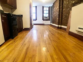 Rented by MOTION New York