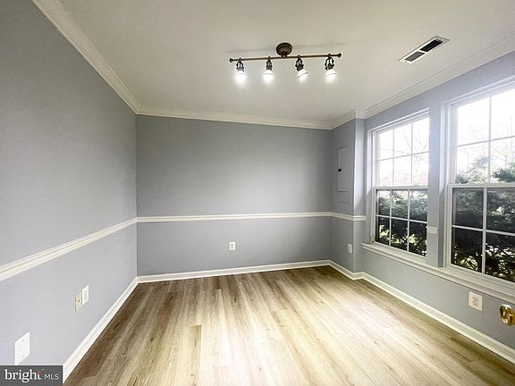 5th image of 1670 Wheyfield Dr