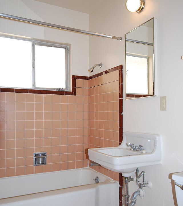 2nd image of 1625 O St