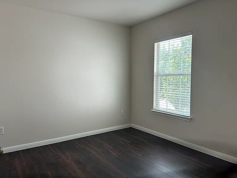 3703 Holden Ct — Photo 22