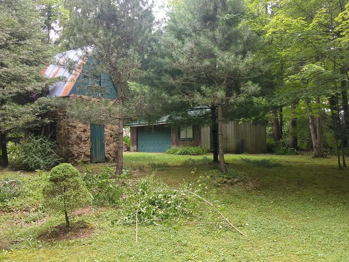 3 bed, 1340 sqft, $1,875 — Photo 3