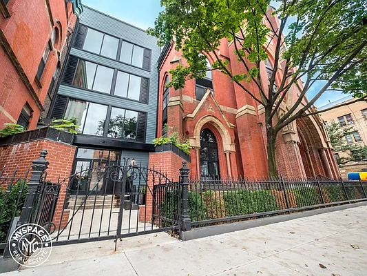 Rented by MySpaceNYC | media 29