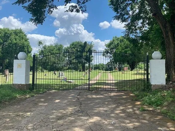 1400 E Jefferson St, Waxahachie, TX 75165